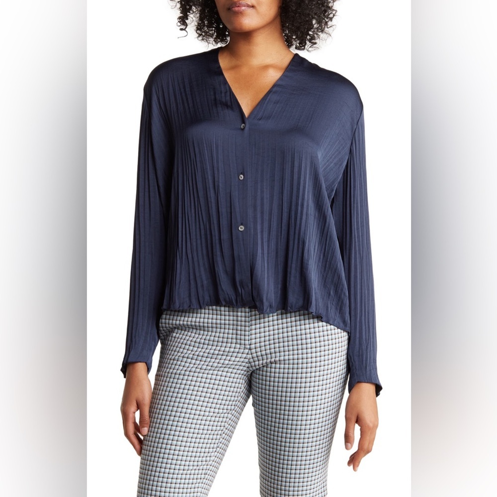Vince NWT Crushed Navy Long Sleeve Textured Silk Feel Statement Blouse Size M